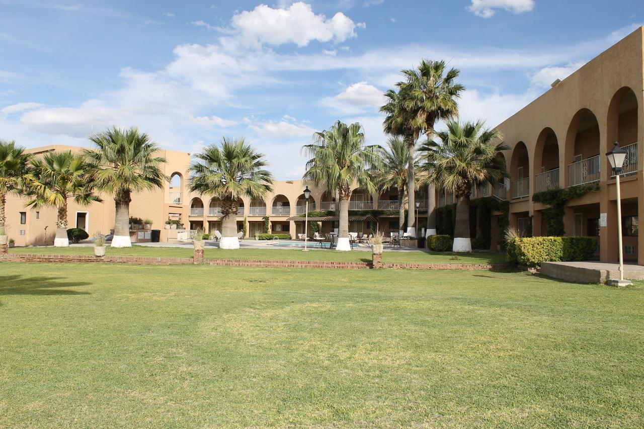 Hotel Santa Fe Camargo Екстер'єр фото